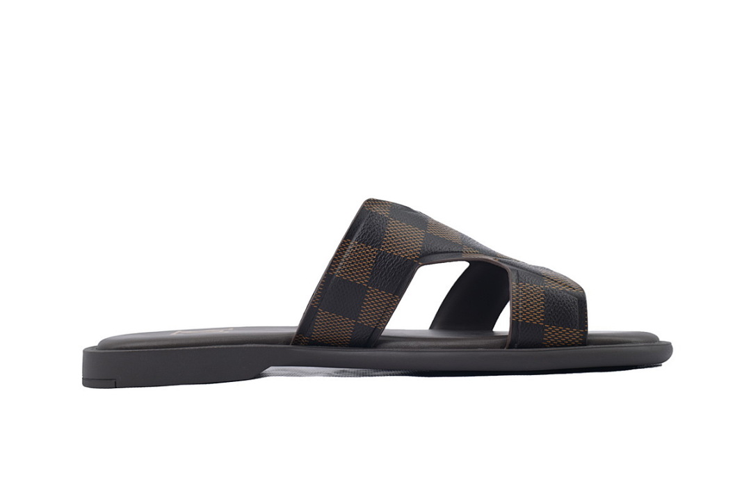 LOUIS VUITTON Oasis Classic Plaid