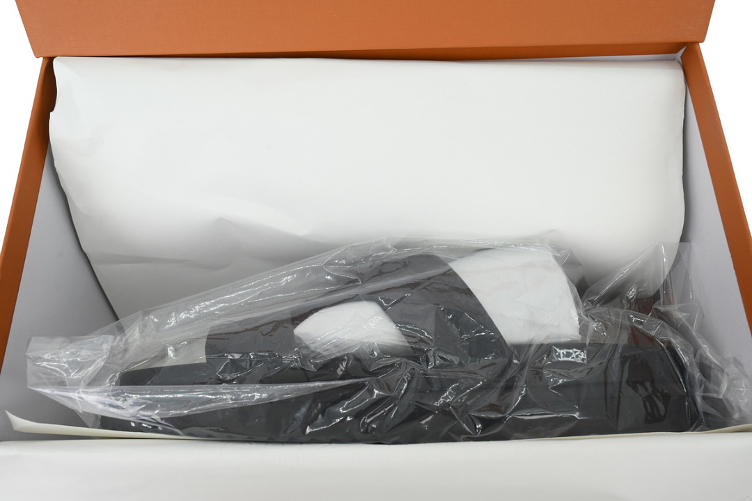 LOUIS VUITTON Oasis Mule Shoes Black