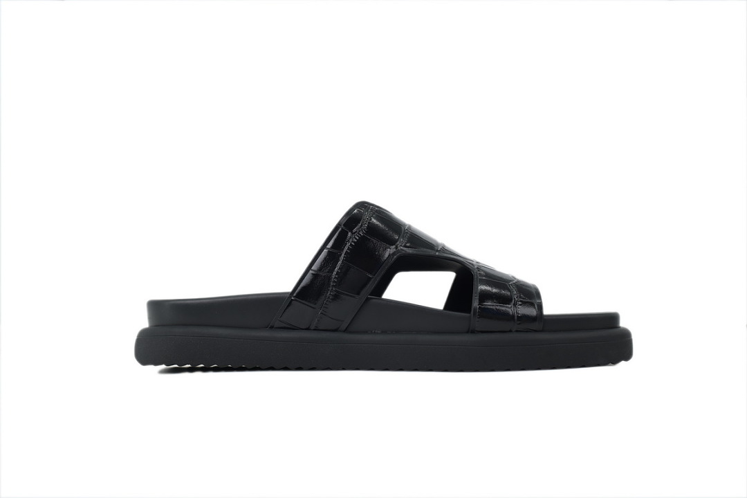 LOUIS VUITTON Oasis Mule Shoes Black Crocodile Leather