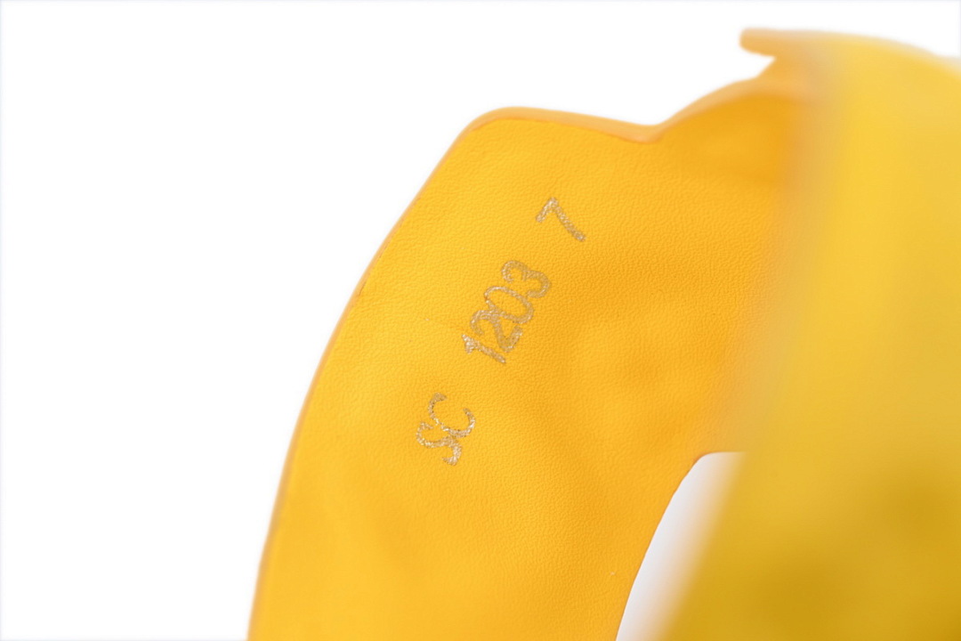 LOUIS VUITTON Oasis Yellow Embossing