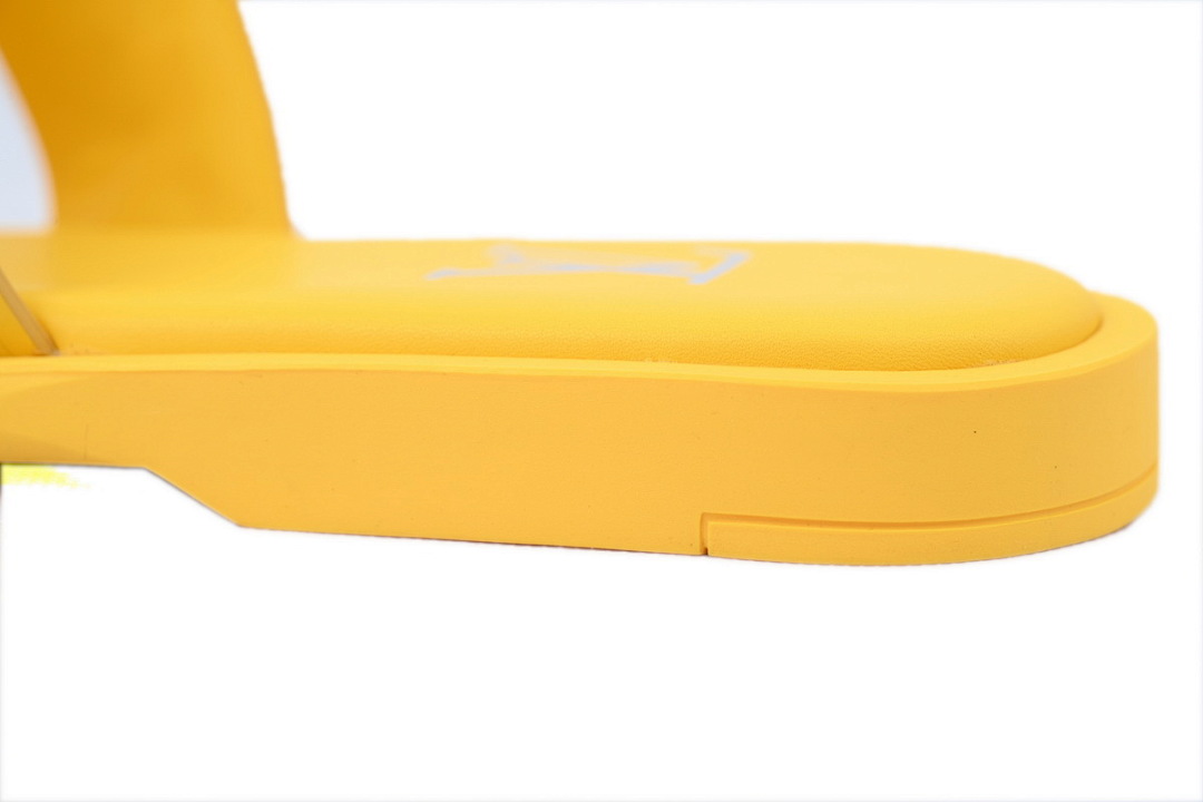 LOUIS VUITTON Oasis Yellow Embossing