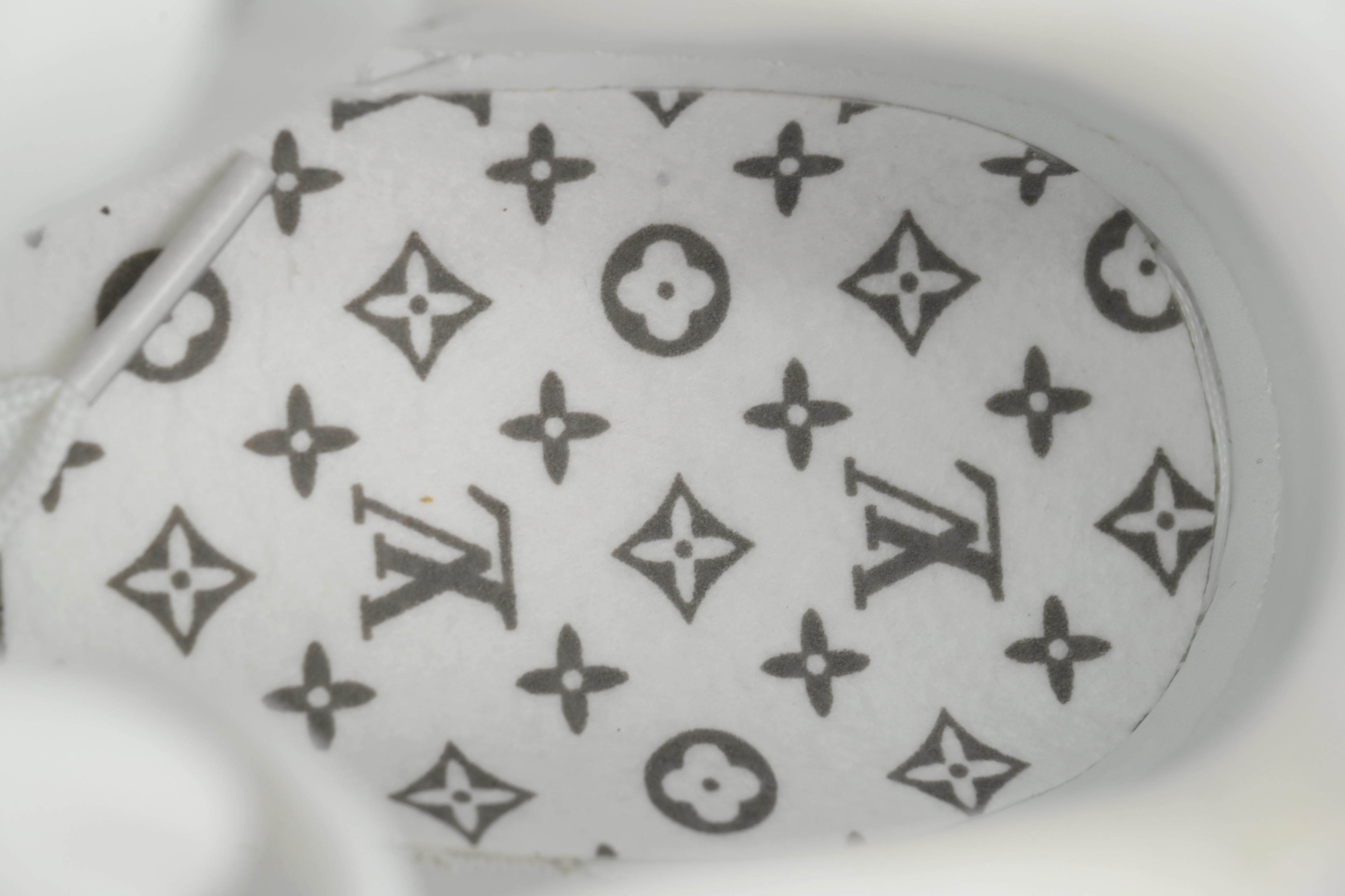 LOUIS VUITTON Pink White
