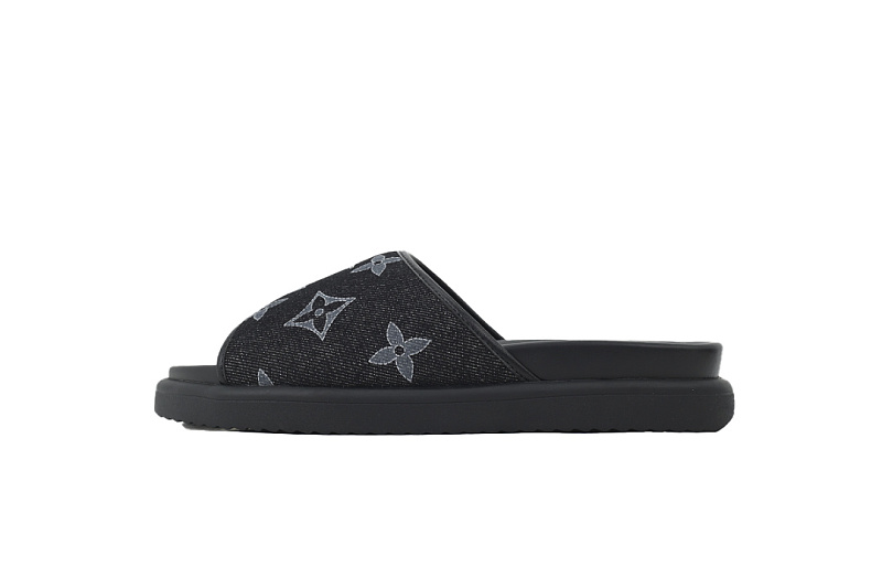 Chinelos LOUIS VUITTON em tecido jeans preto
