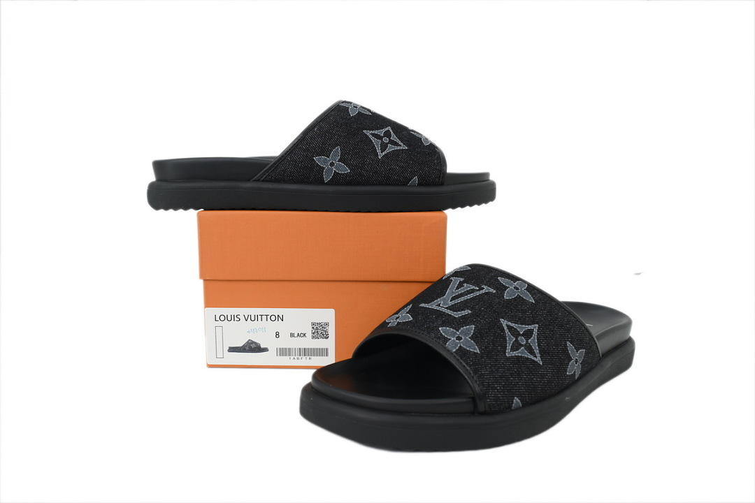 Chinelos LOUIS VUITTON em tecido jeans preto