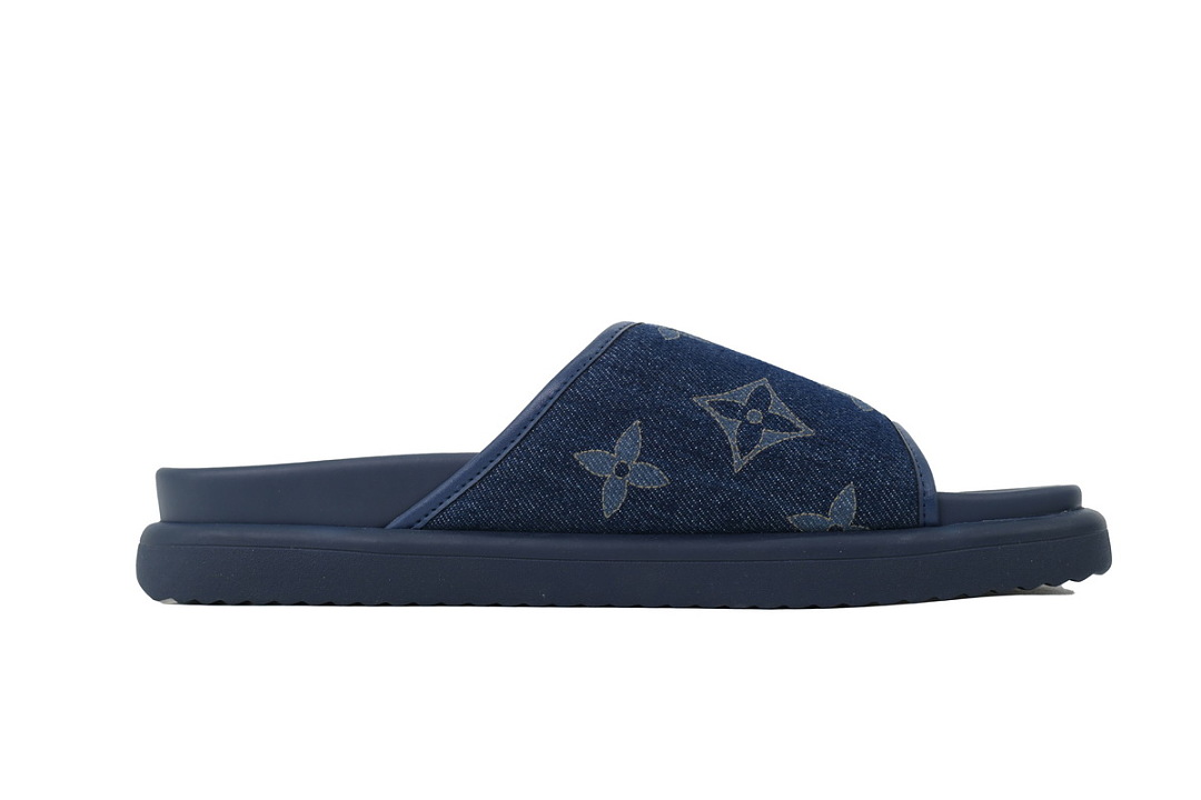 Chinelos LOUIS VUITTON em tecido jeans azul