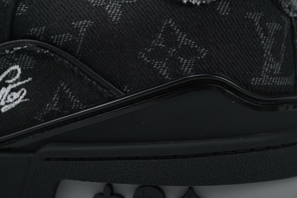 Baskets Louis Vuitton noires