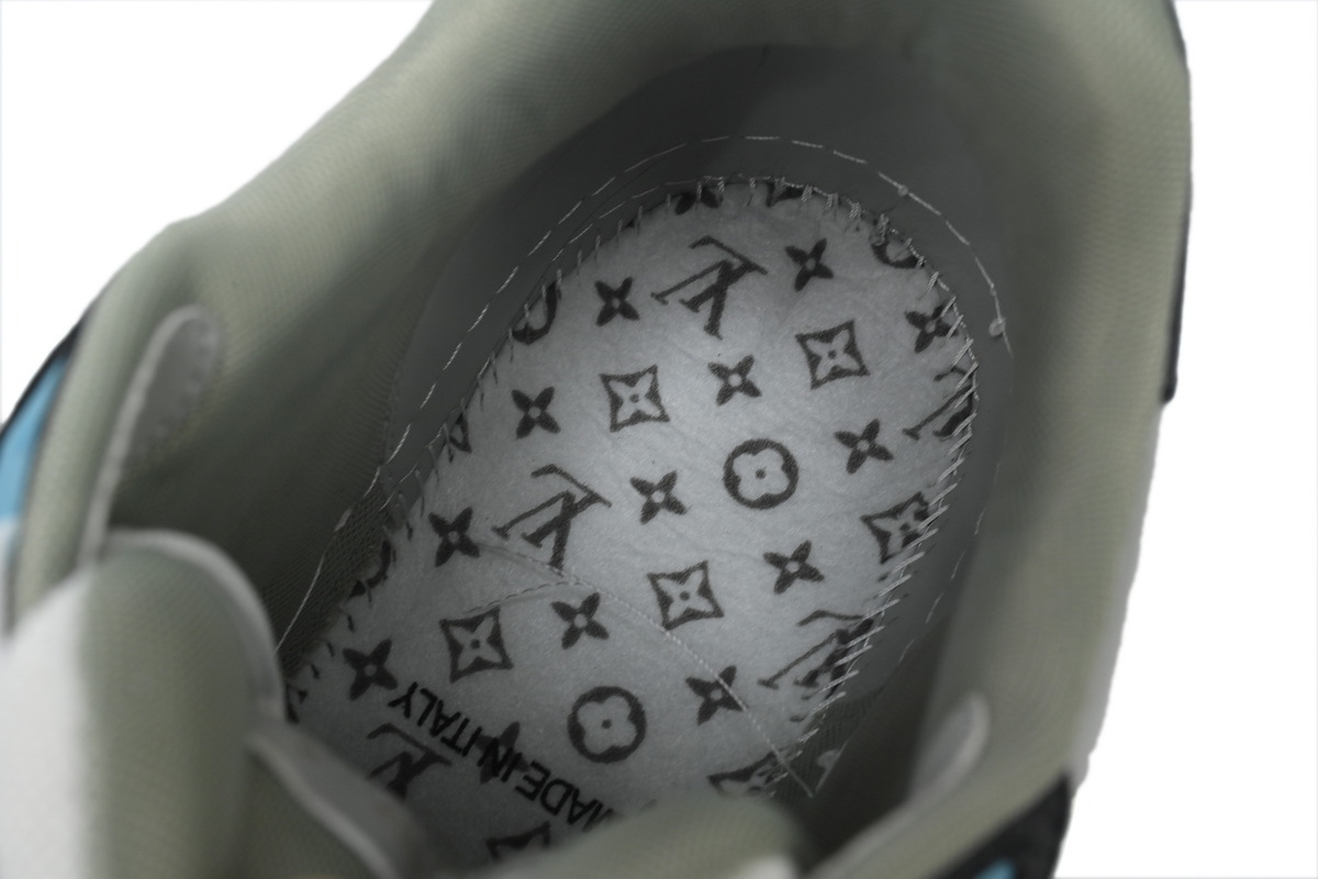 Baskets Louis Vuitton noires et bleues