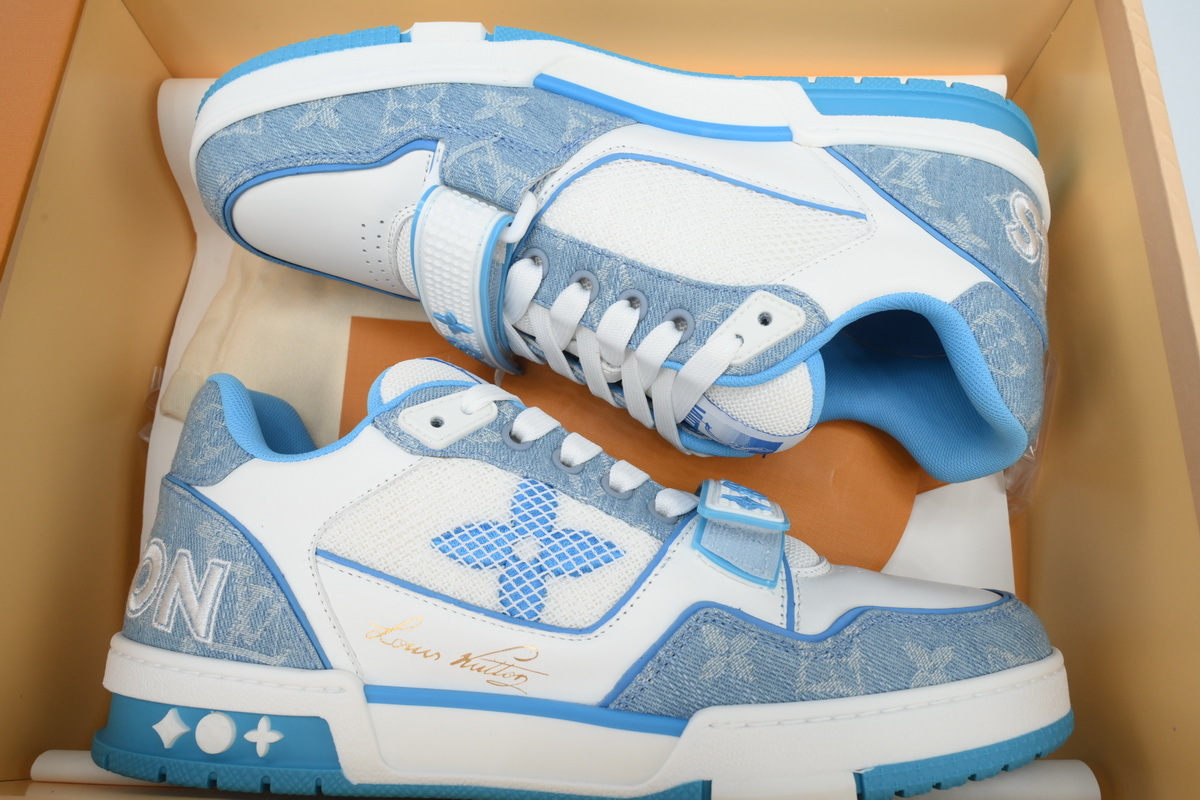 Zapatillas Louis Vuitton, azul y blanco