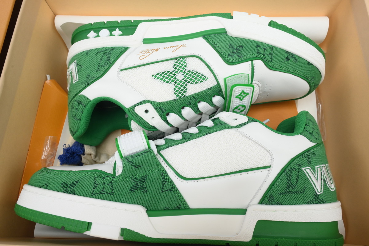 Zapatillas Louis Vuitton verdes y blancas