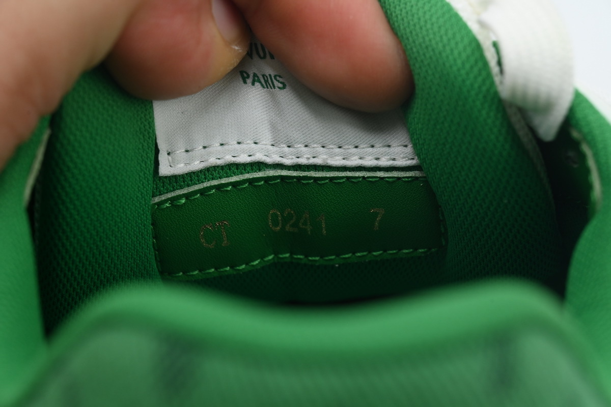 Zapatillas Louis Vuitton verdes y blancas