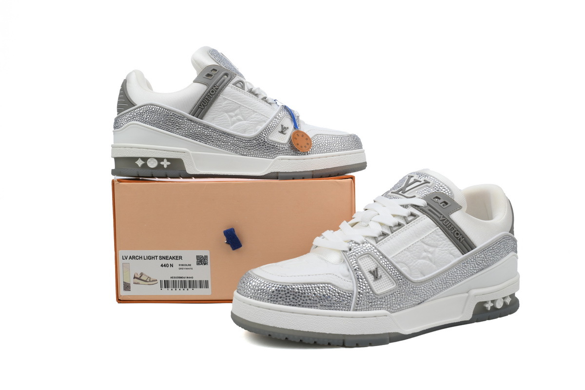 Zapatillas LOUIS VUITTON, gris y blanco