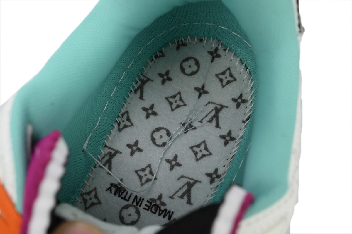 LOUIS VUITTON Trainer Lake Blue