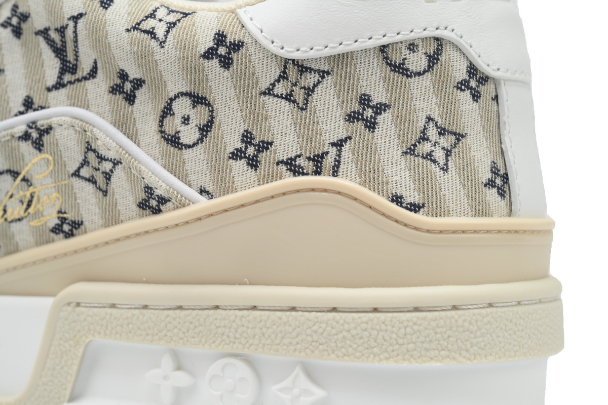 Zapatillas Louis Vuitton, color beige claro