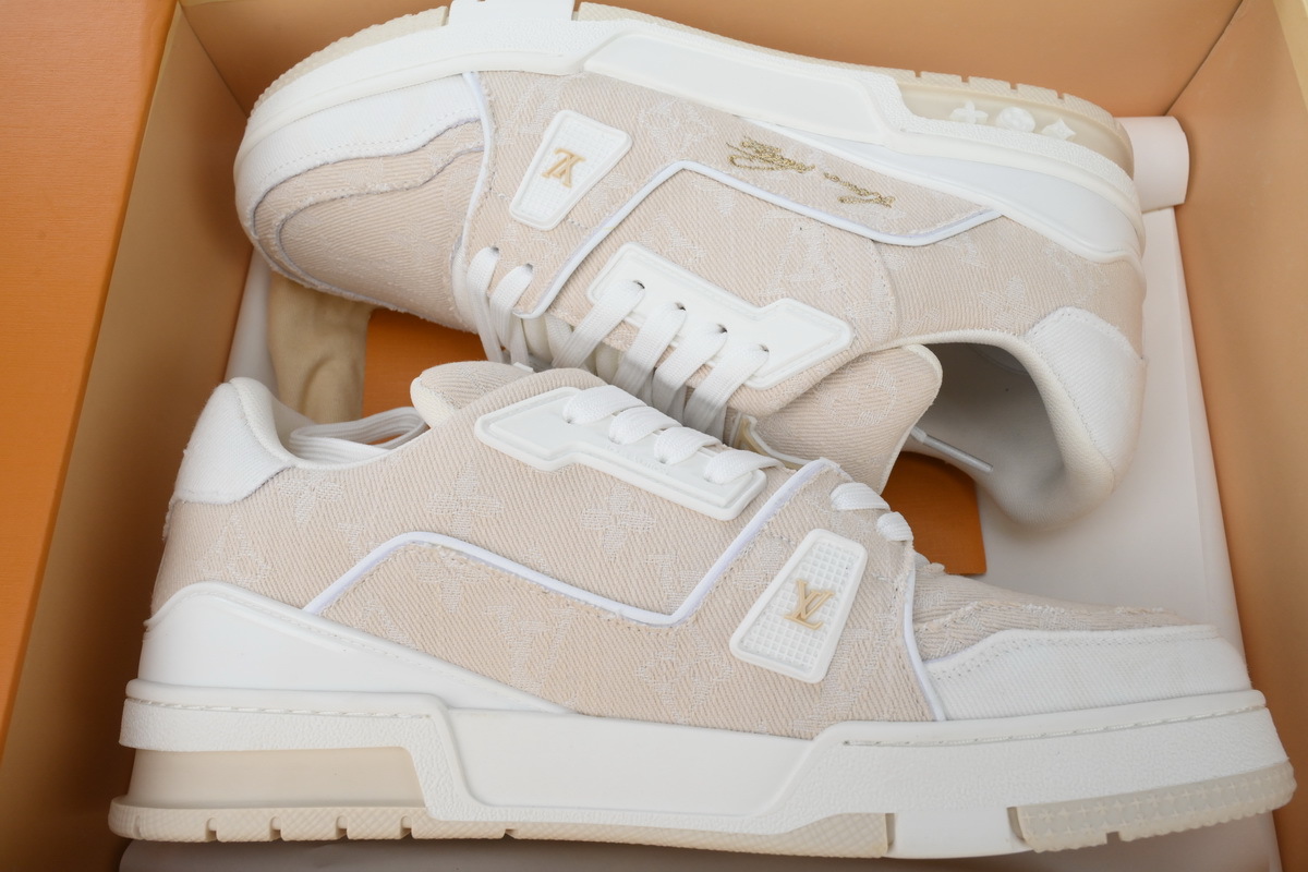Zapatillas Louis Vuitton, color beige claro y blanco