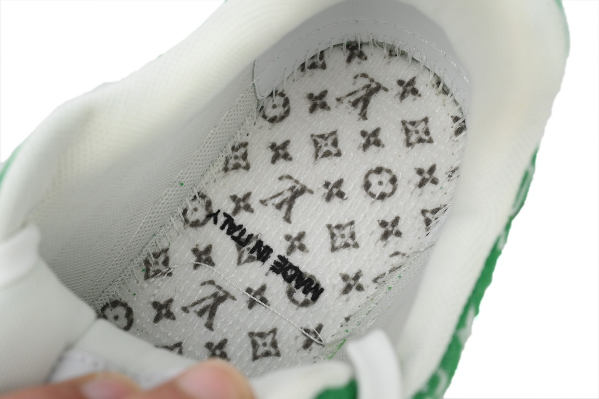 Zapatillas Louis Vuitton, color verde esmeralda claro
