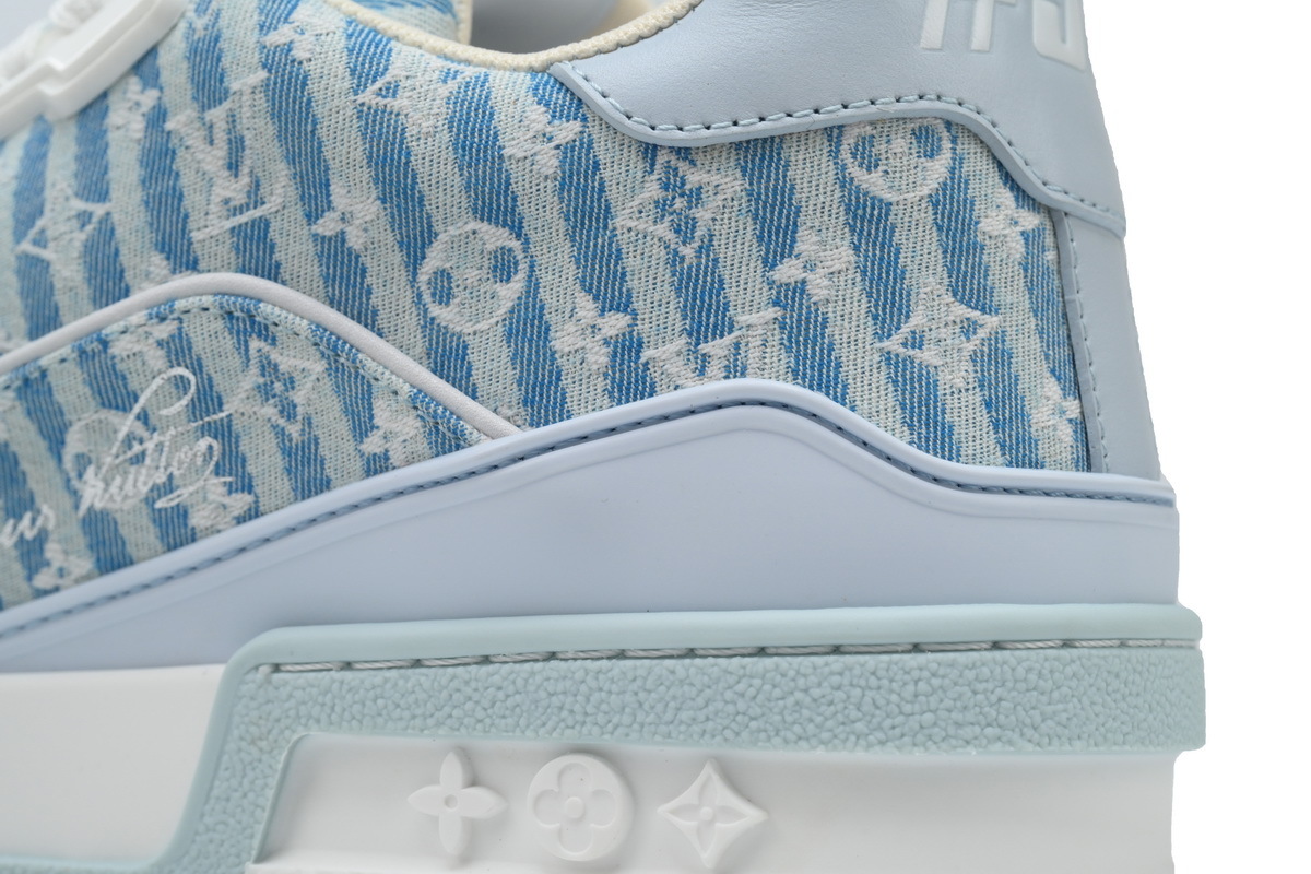 Zapatillas Louis Vuitton azul pastel