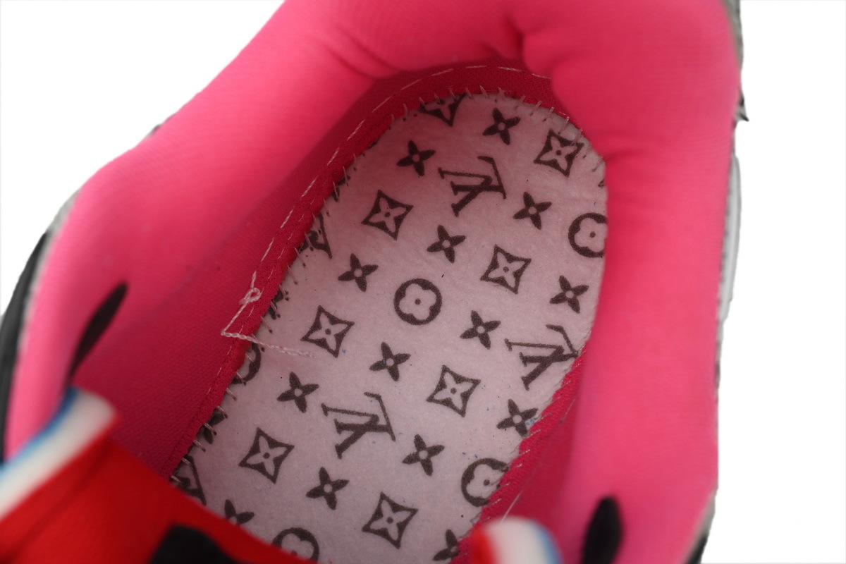 Louis Vuitton Trainer Pink