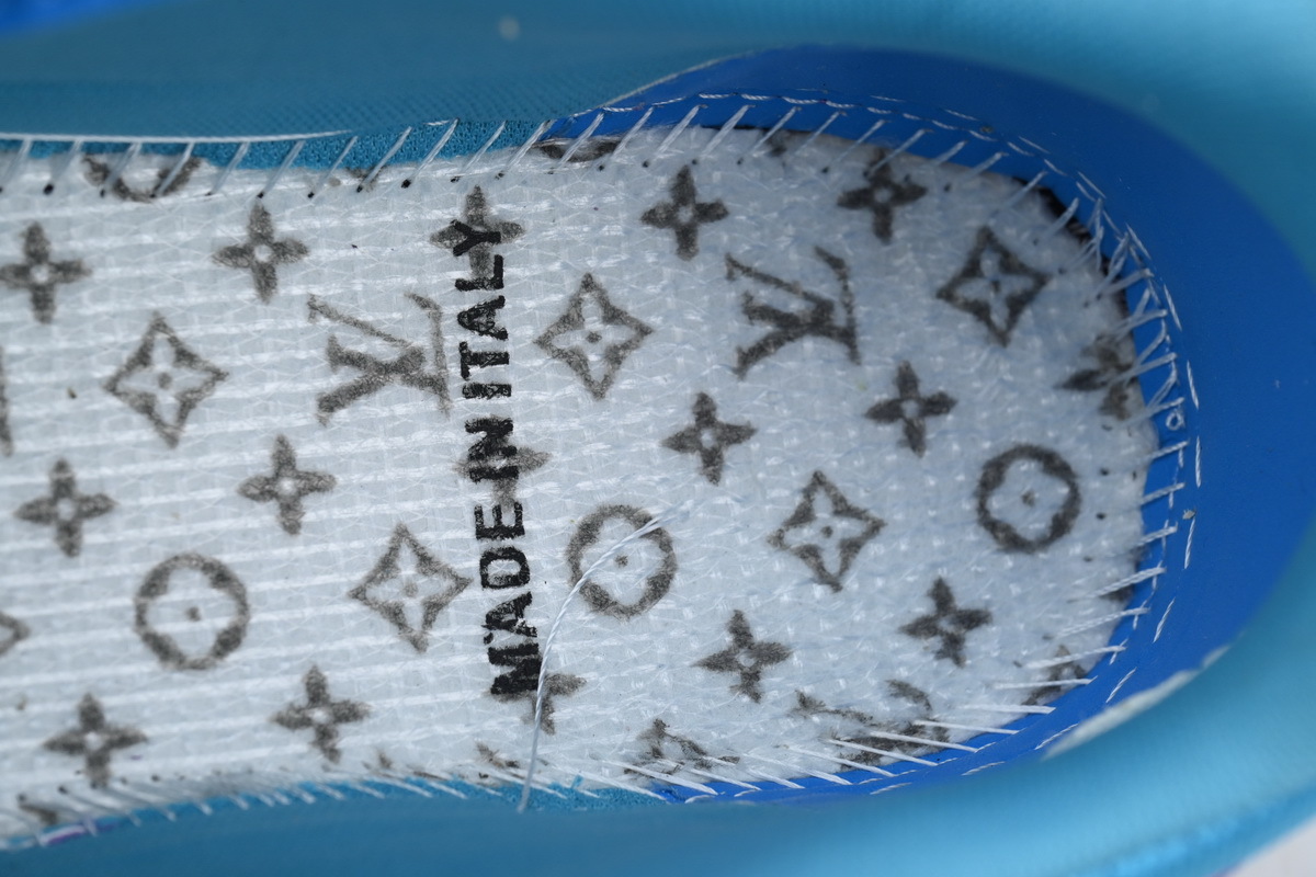 Zapatillas LOUIS VUITTON moradas y azules
