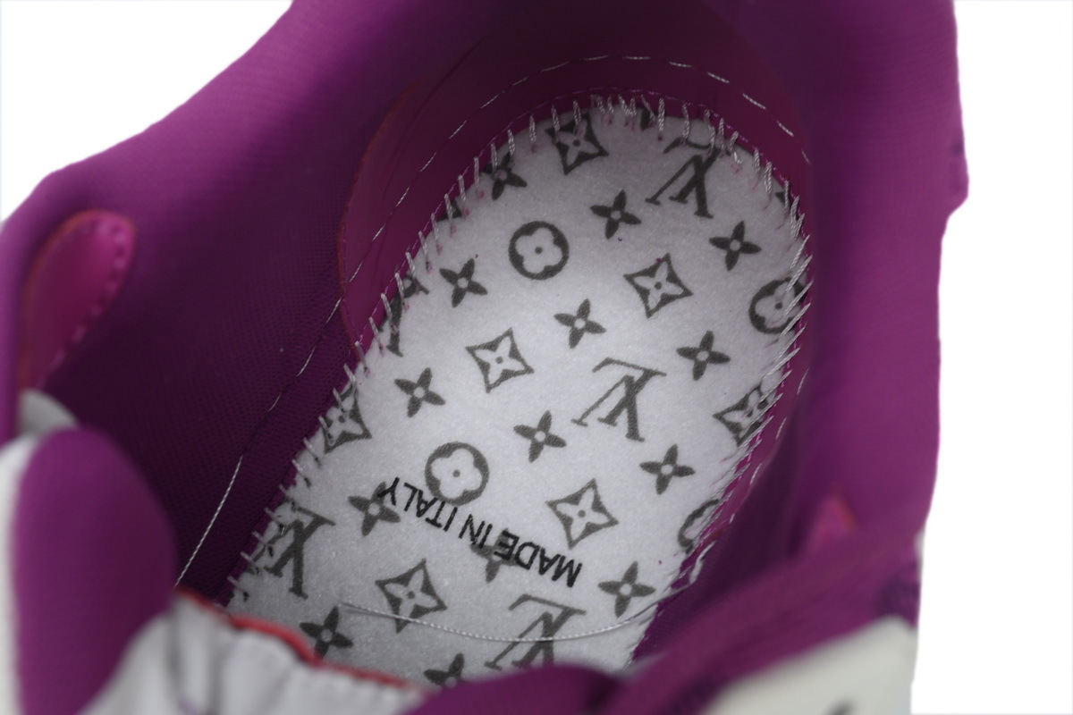 Baskets Louis Vuitton violettes et blanches