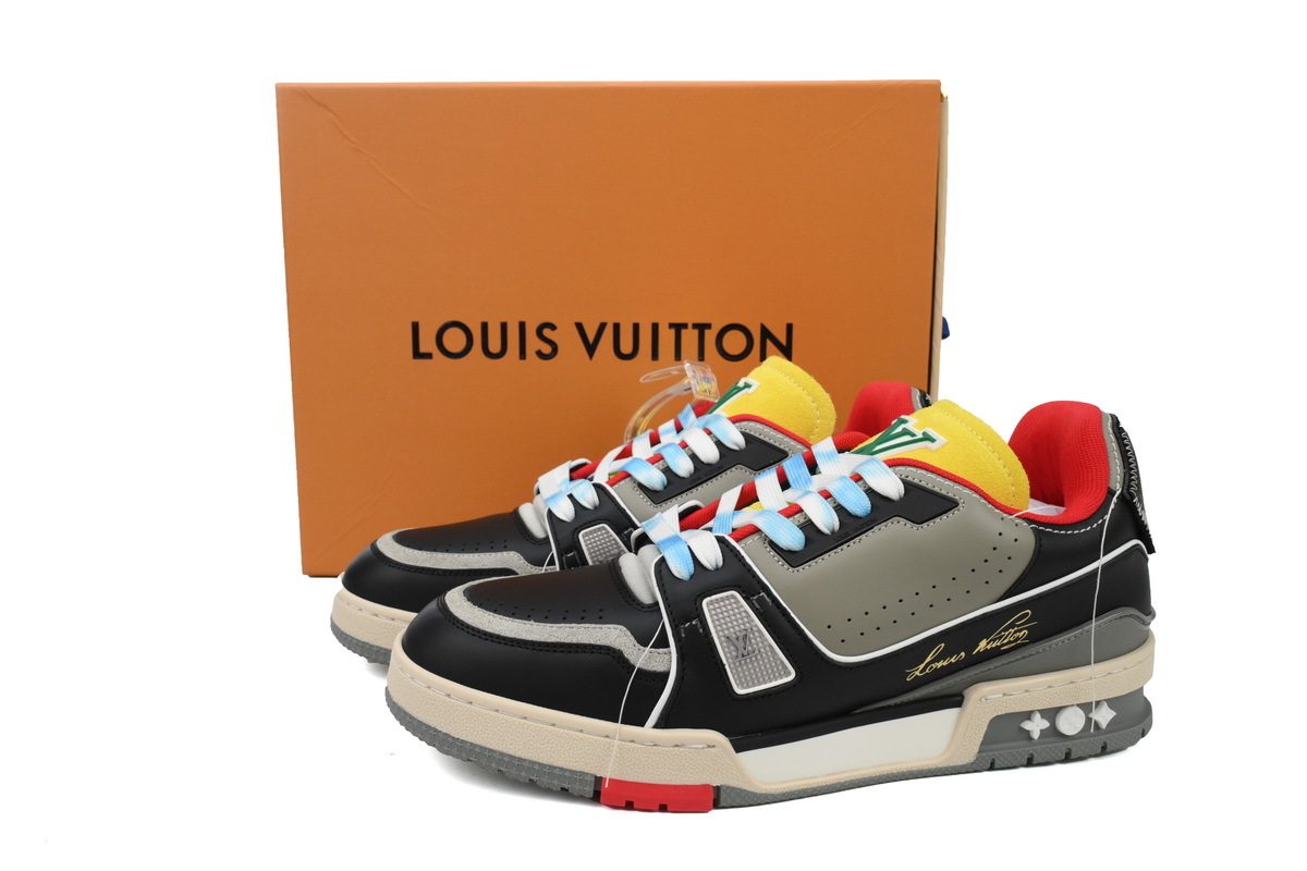 Louis Vuitton Trainer Red