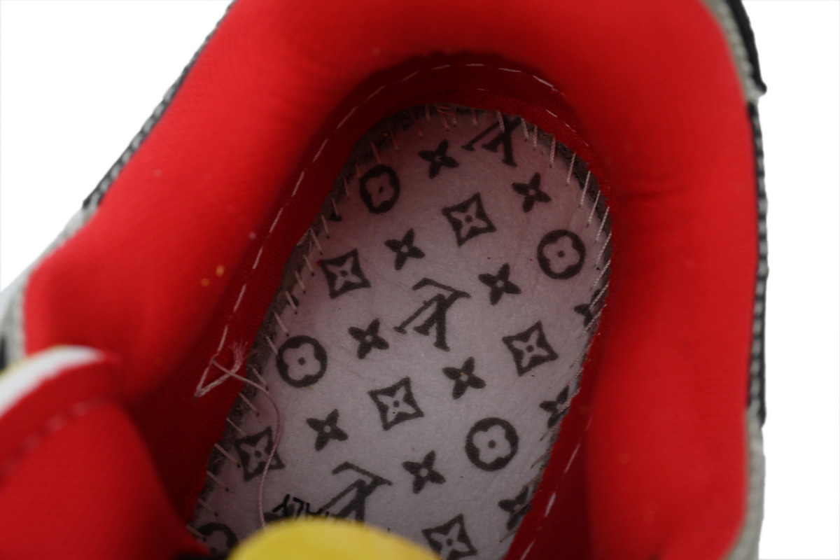 Louis Vuitton Trainer Red