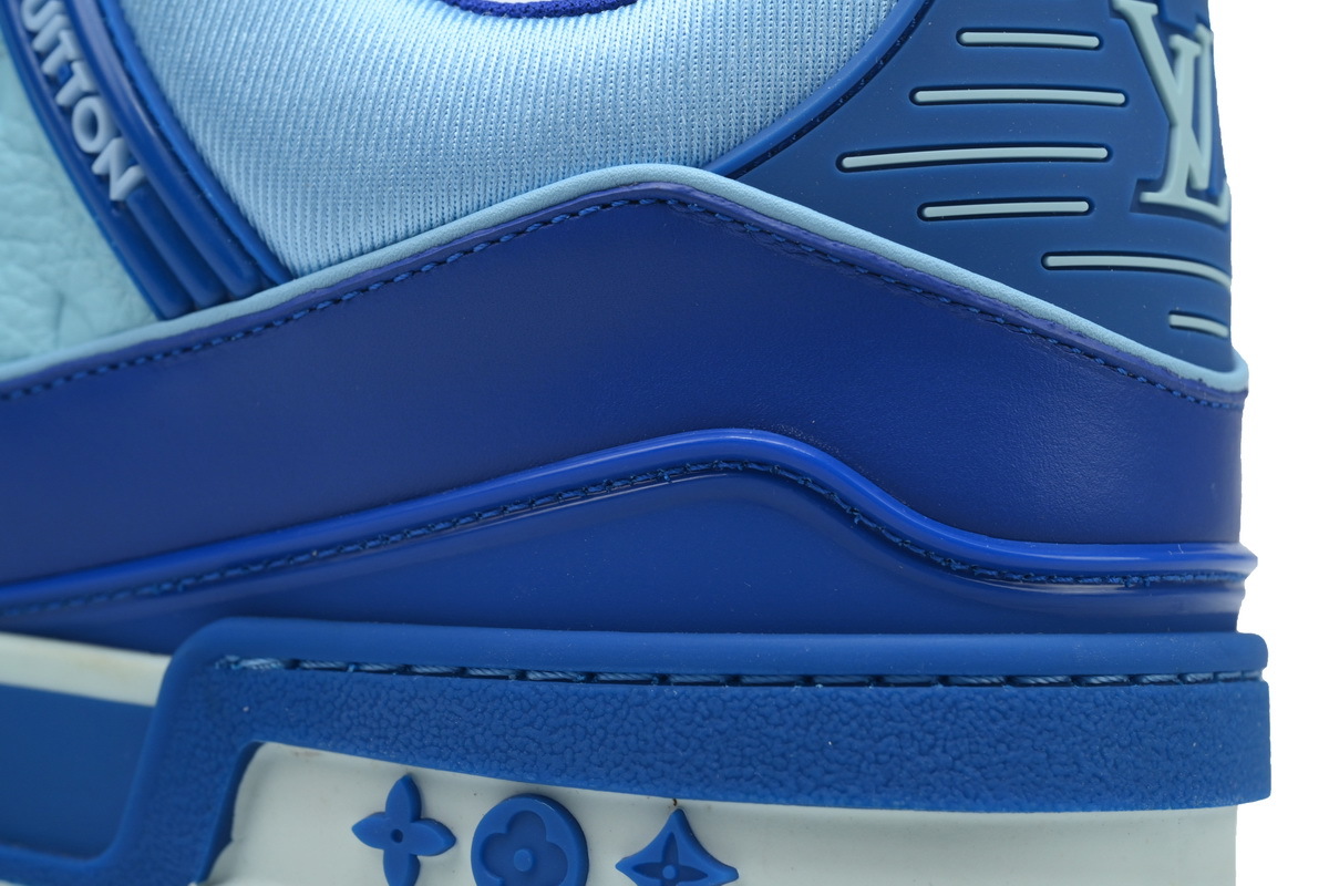 Baskets Louis Vuitton blanches et bleues