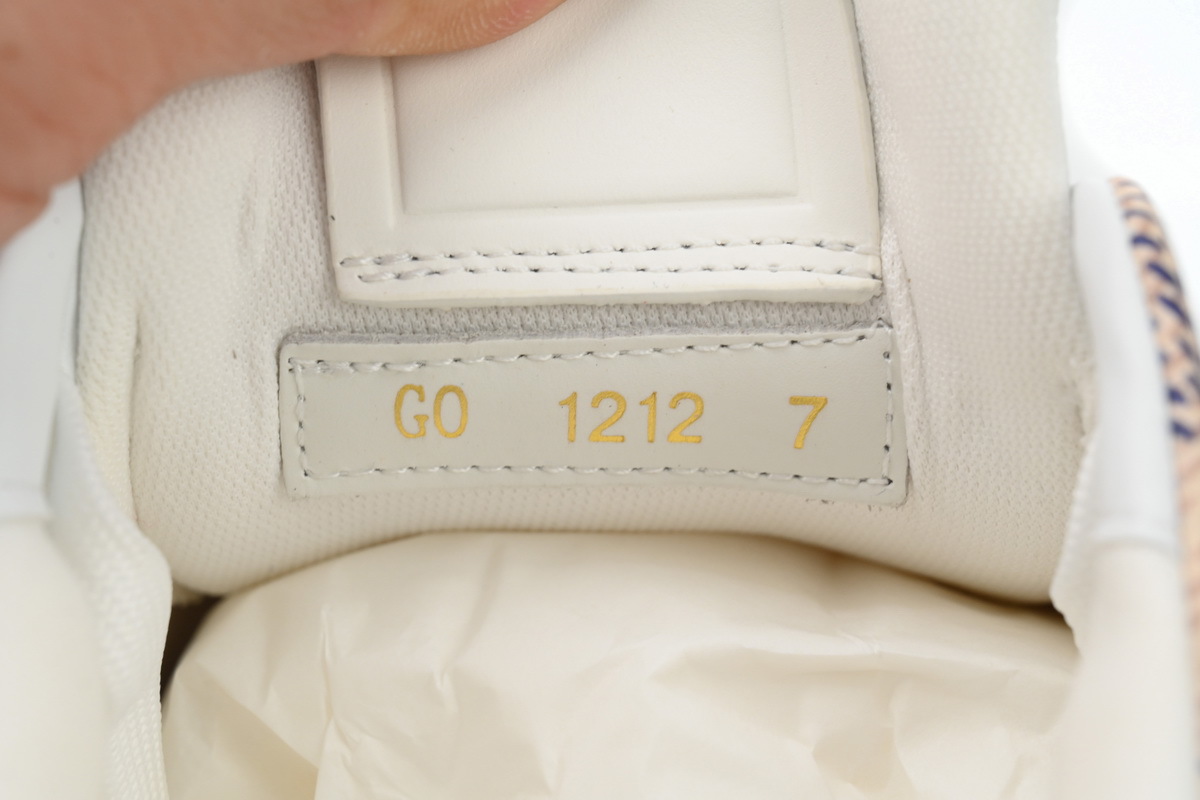 Tênis Louis Vuitton Branco e Roxo