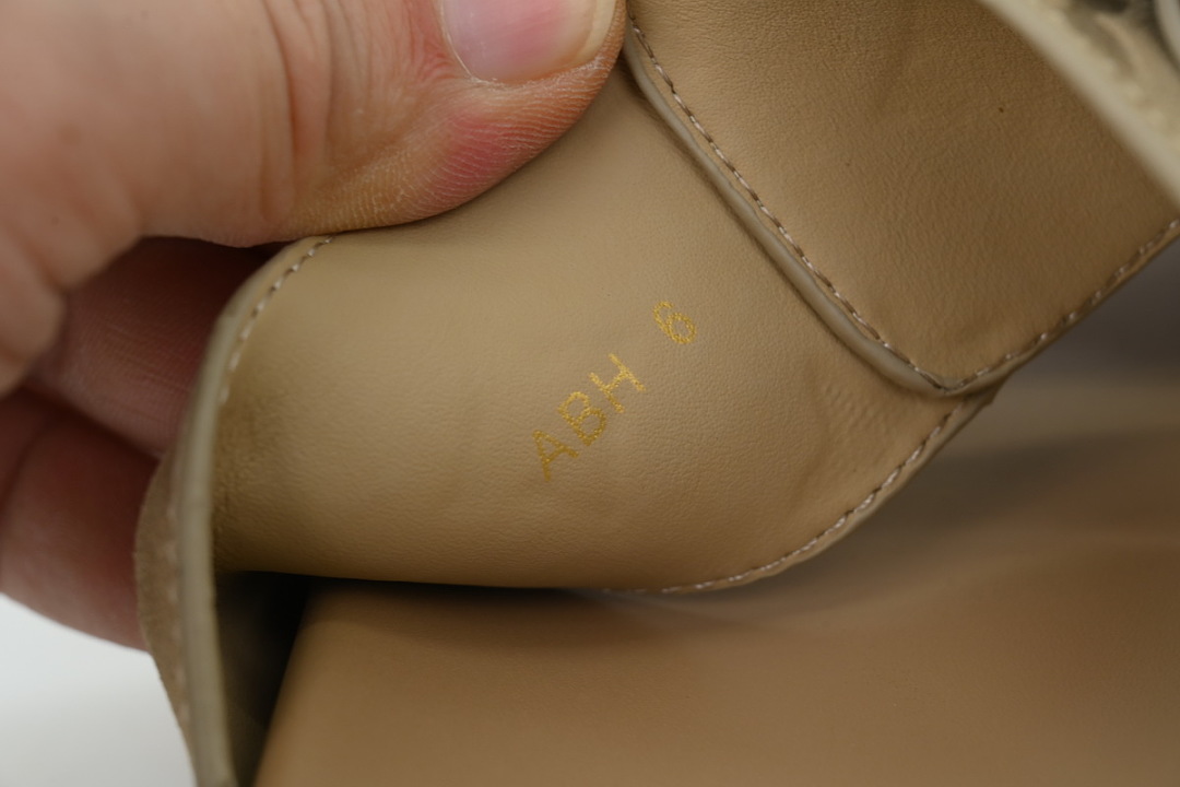 LOUIS VUITTON Venice Mule Shoes Beige