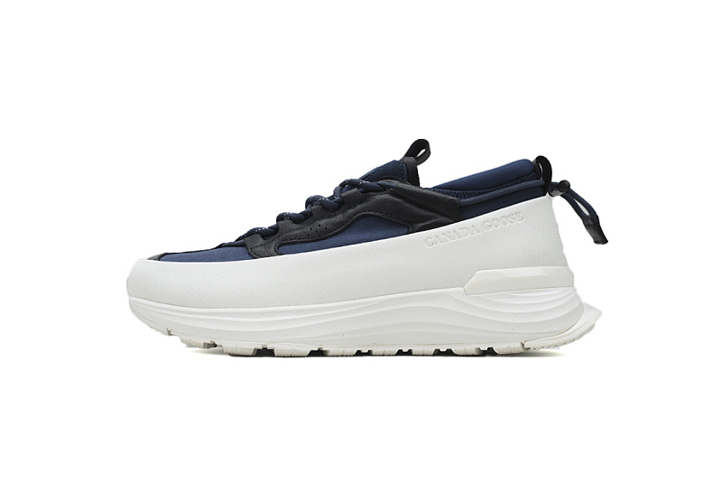 M Canada Goose Glacier Trail White