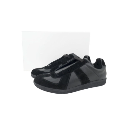 Maison Margiela All Black 02