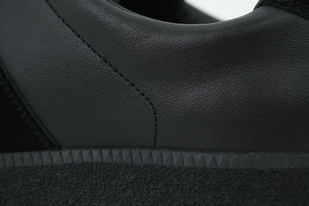 Maison Margiela All Black