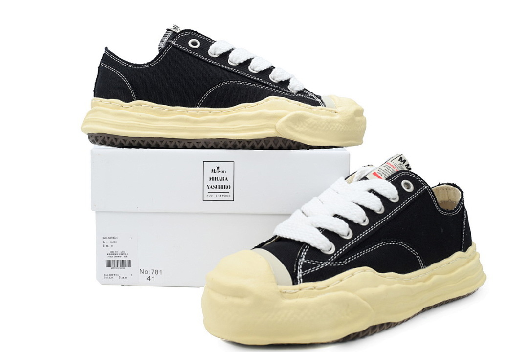 MIHARA YASUHIRO Beige Black