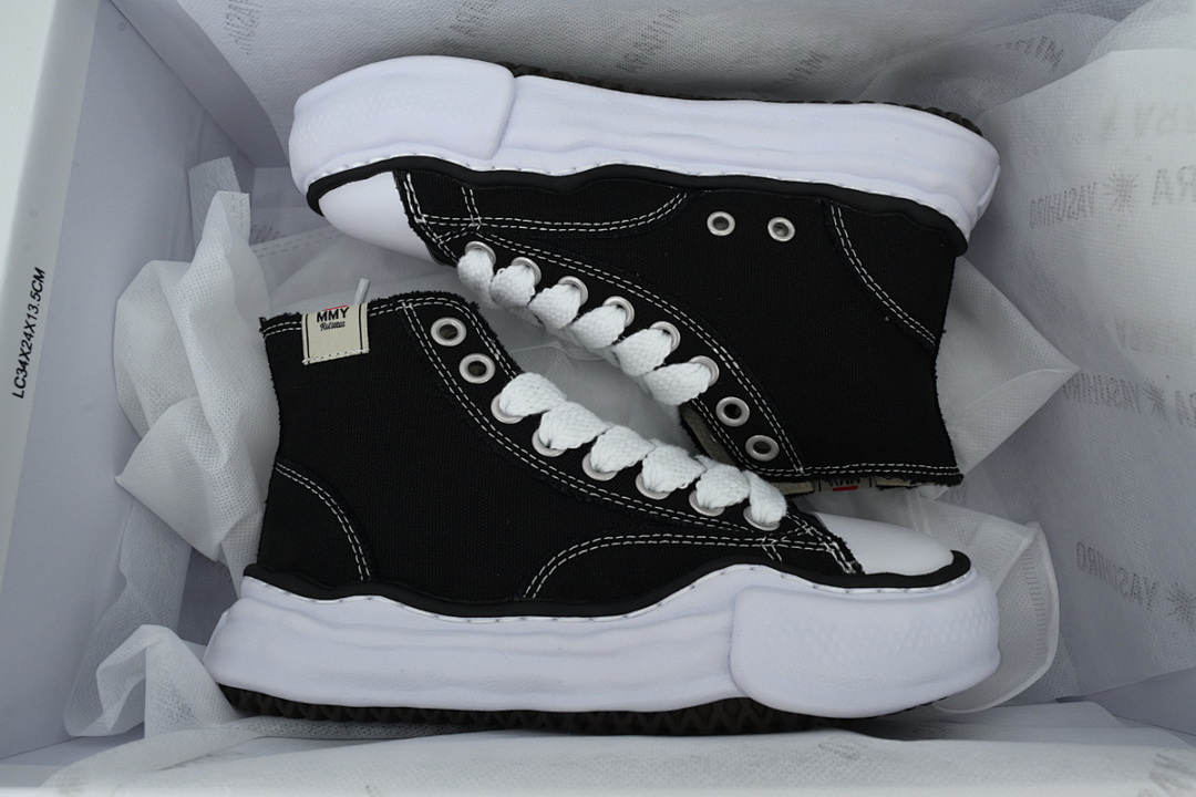 MIHARA YASUHIRO High Gang Black And White