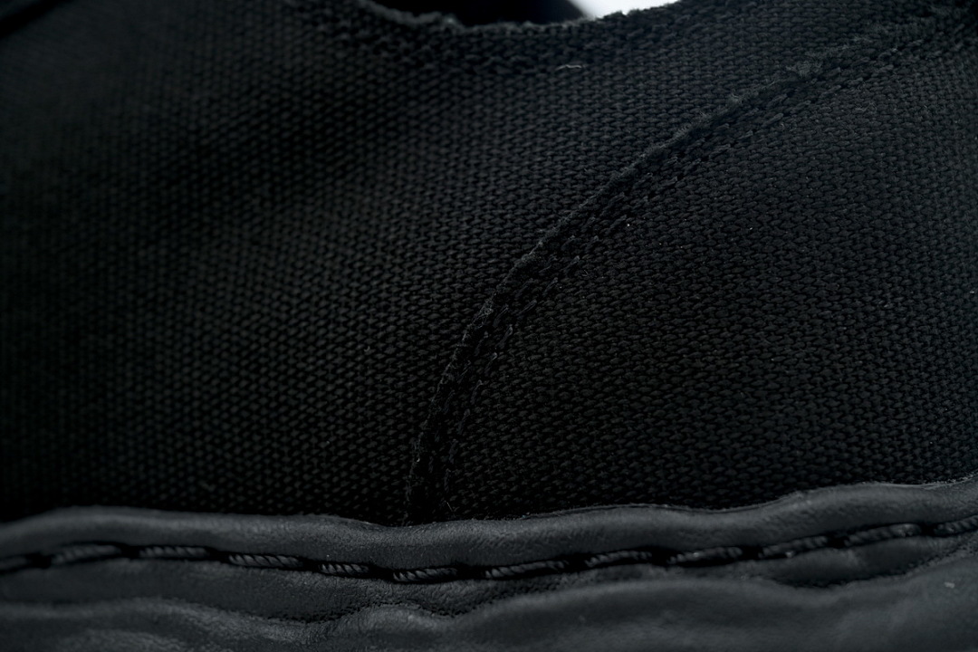 MIHARA YASUHIRO OG Sole Black