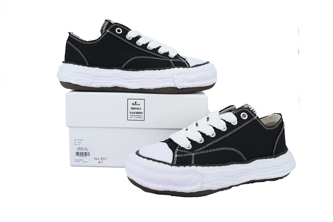 MIHARA YASUHIRO OG Sole Black White