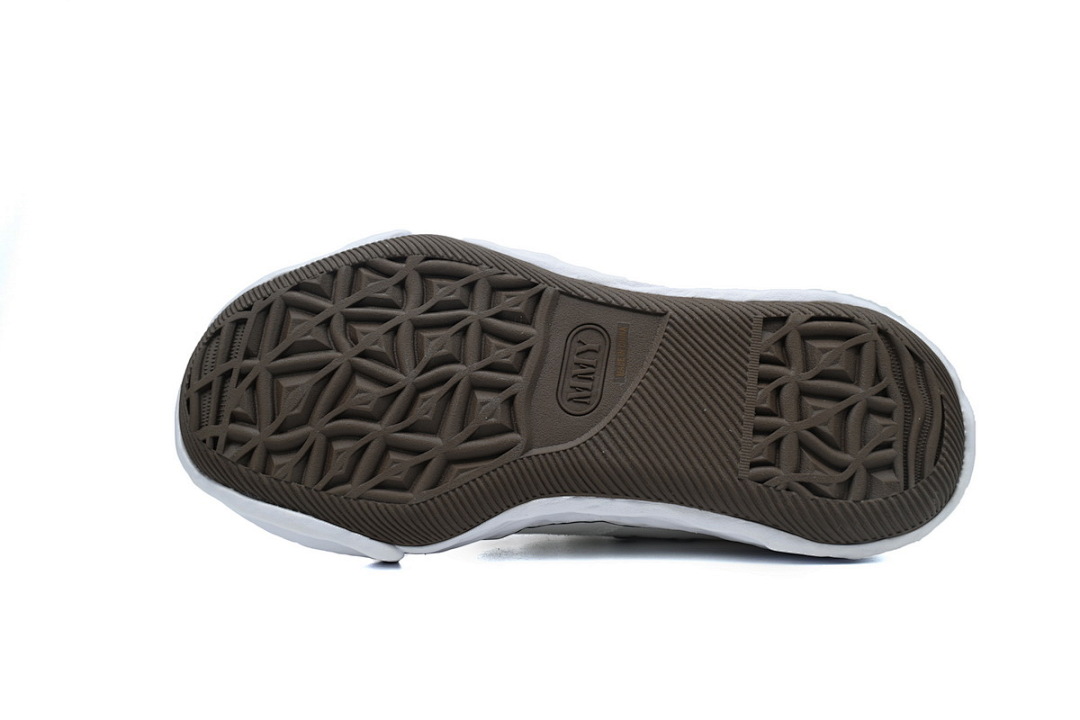 MIHARA YASUHIRO OG Sole White