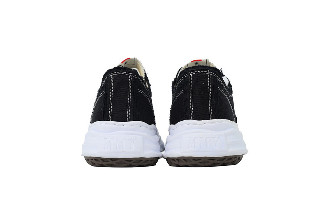 MIHARA YASUHIRO Open Smile Black