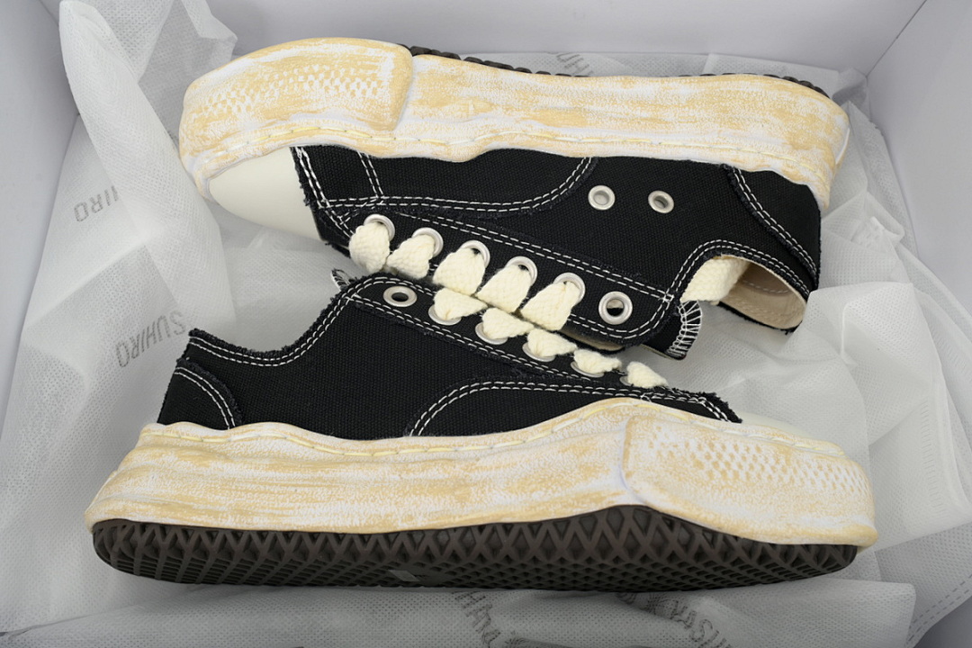 MIHARA YASUHIRO Retro Black And White