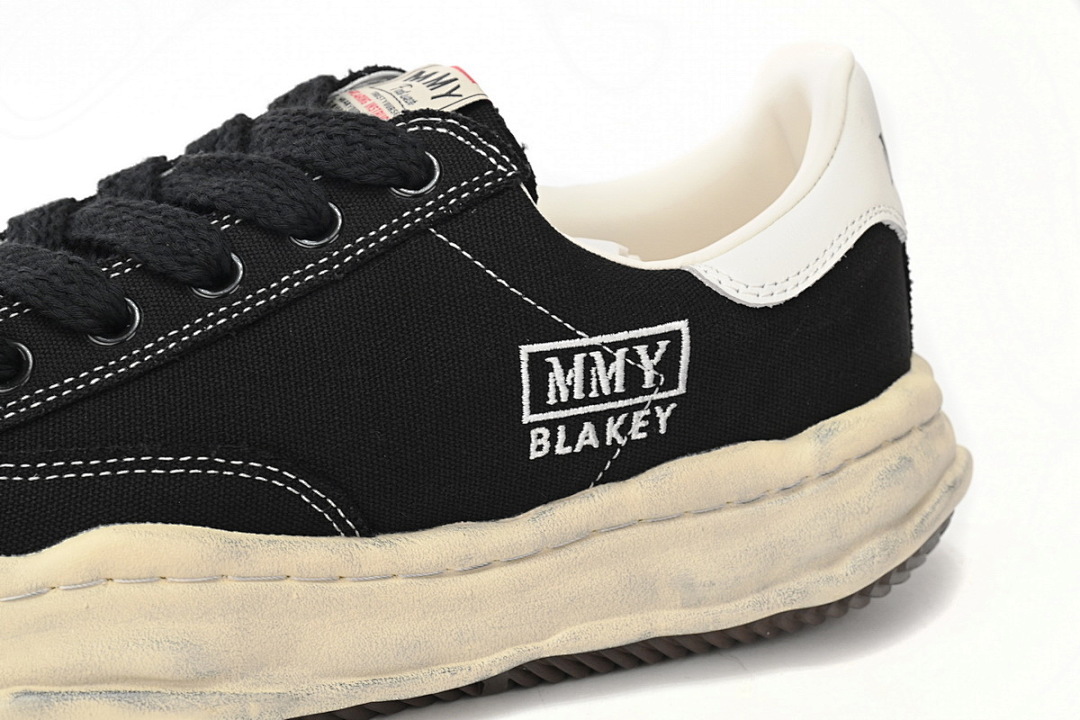 MIHARA YASUHIRO Vintage White Black