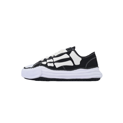 MIHARA YASUHIRO White And Black Bones 01