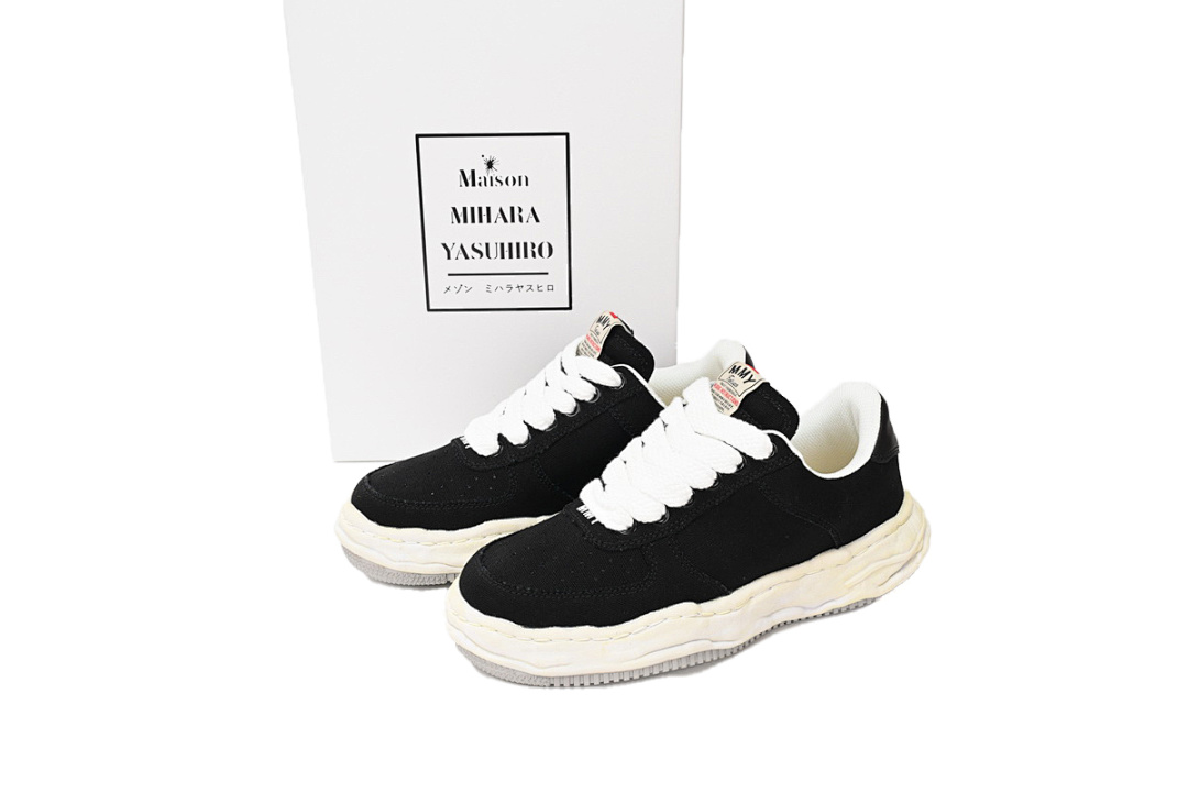 MIHARA YASUHIRO White And Black Gray Low