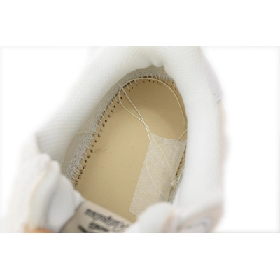 MIHARA YASUHIRO White And Pale 02