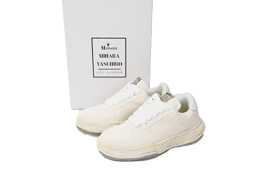 MIHARA YASUHIRO White And Pale