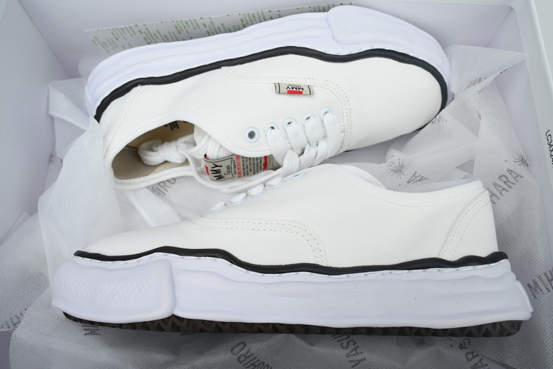 MIHARA YASUHIRO White Black