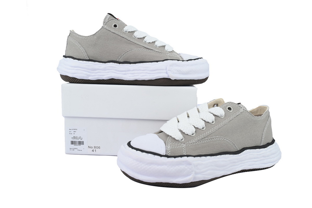MIHARA YASUHIRO White Light Brown