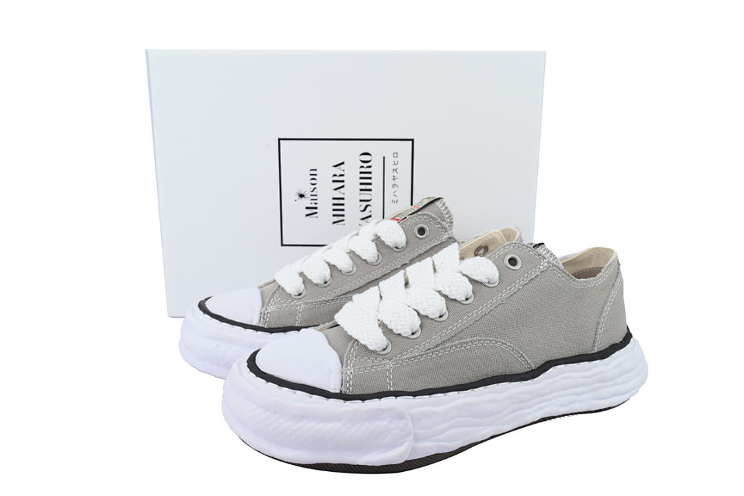 MIHARA YASUHIRO White Light Brown