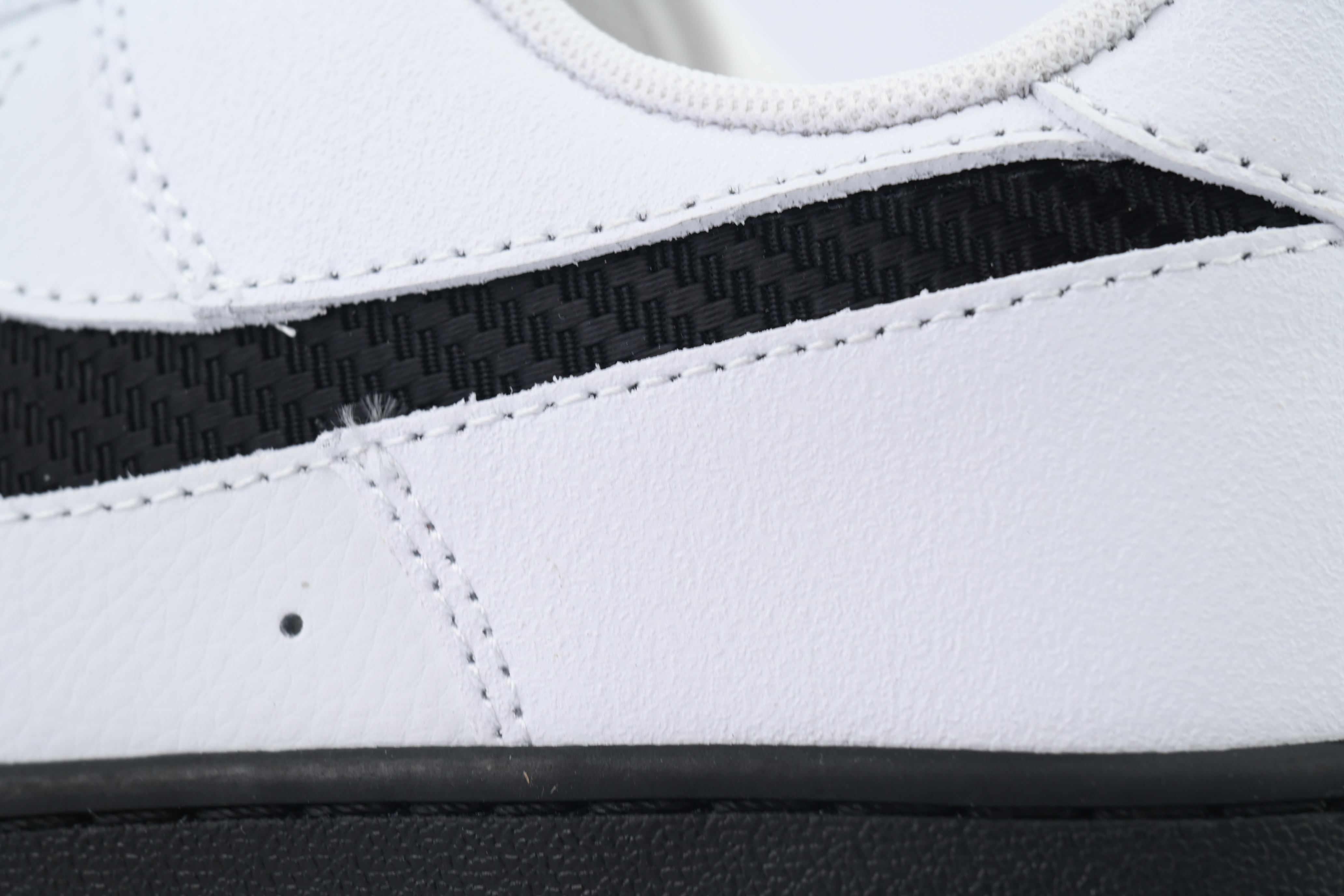 Nike Air Force 1 07 Low White Black Sneakers DR0155-100