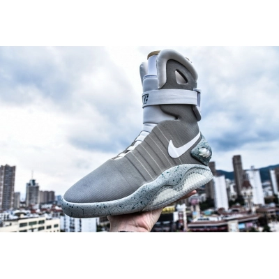 NIKE AIR MAG 02