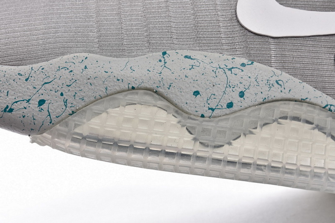 NIKE AIR MAG