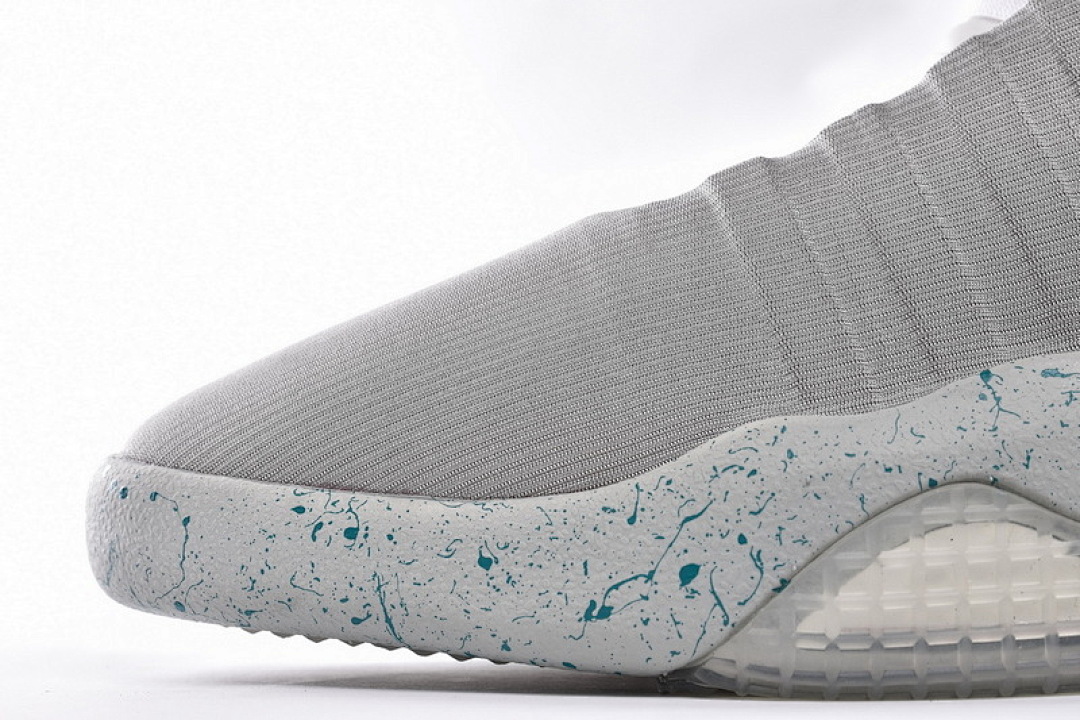NIKE AIR MAG